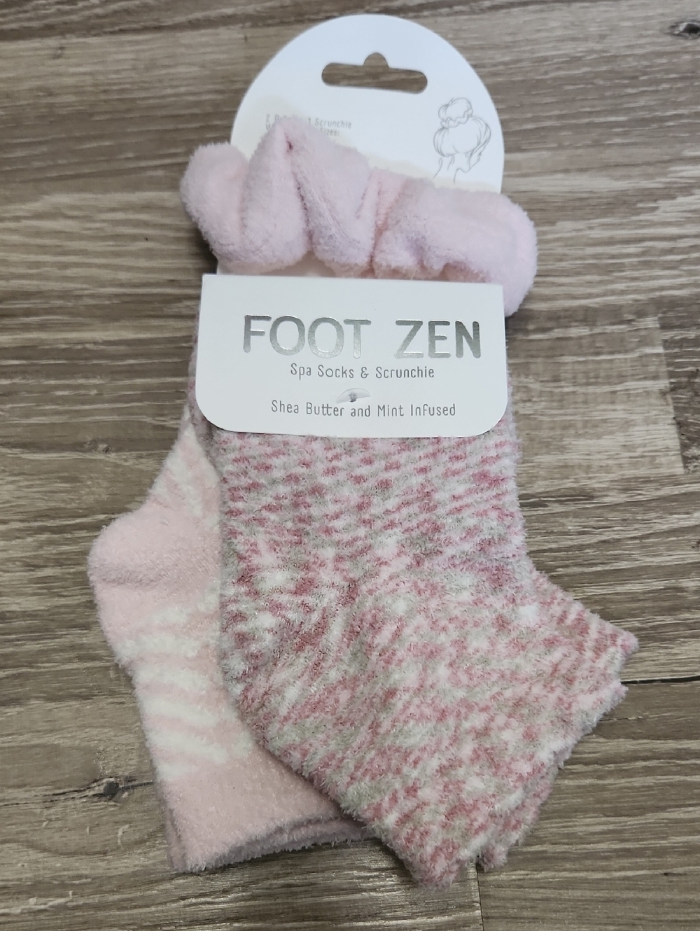 🧦🧦 2 Pack+ scrunchie FOOT ZEN House Socks Mint & Shea Infused Spa Socks